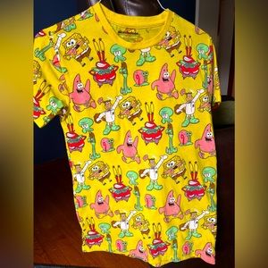 Adult small or youth XL?  Nickelodeon sponge Bob t-shirt.  Great condition.